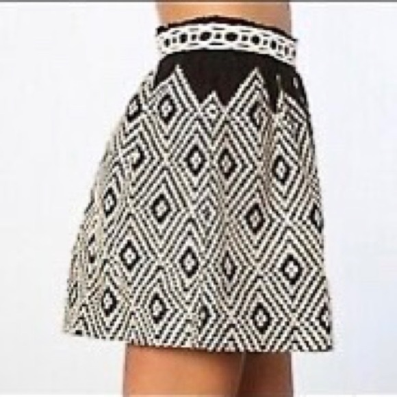 Free People EUC Alexus Embroidered  Skirt 8 - Picture 4 of 7